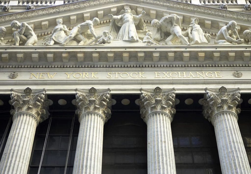 US Markets Finish the Week Positive