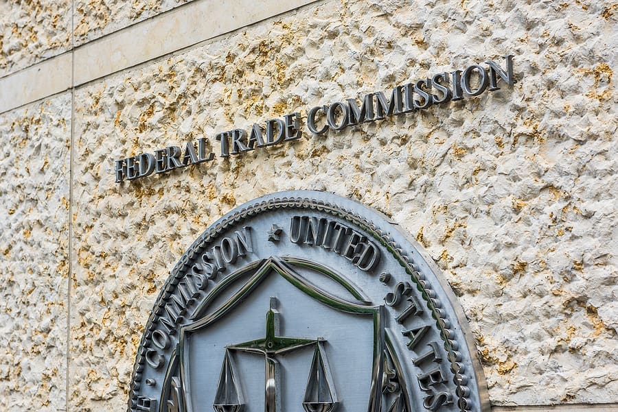 FTC Chairman Warns Apple CEO