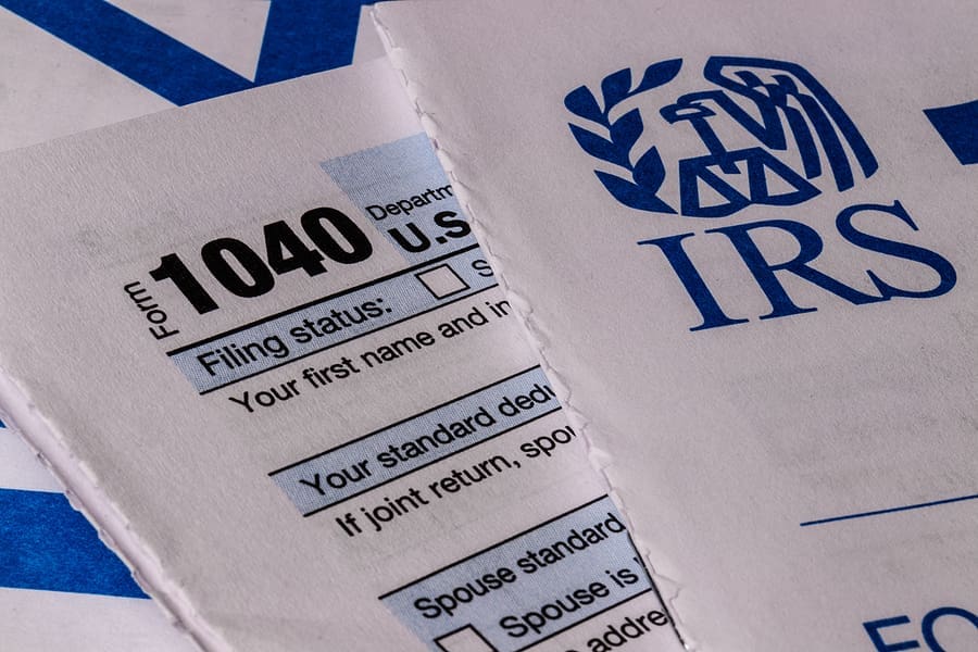 Chicago Tax Preparer Stacy Thomas and Rapid Tax Refunds Barred