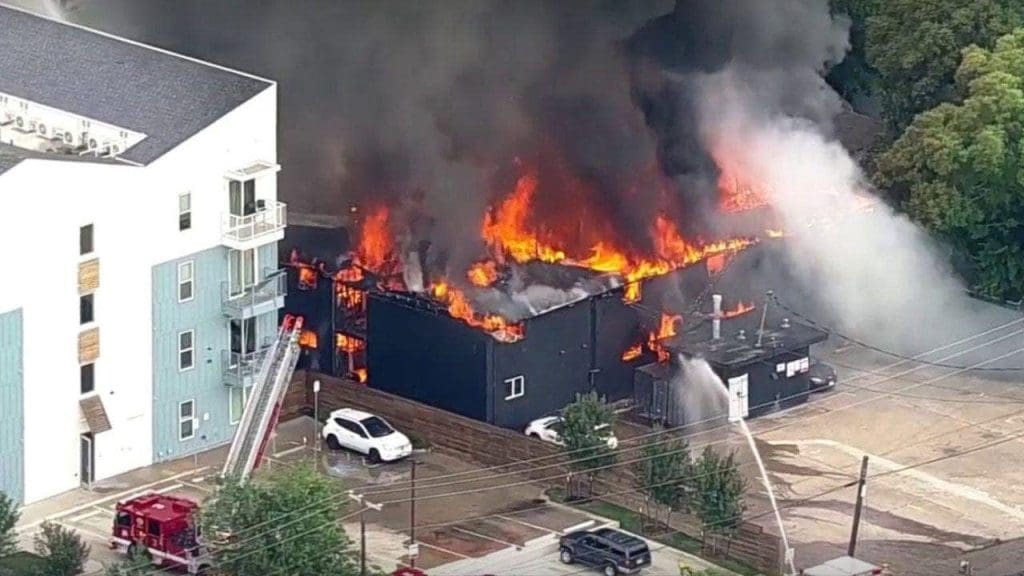 Dallas apartment explosion sparks fire, injures at least 4 people